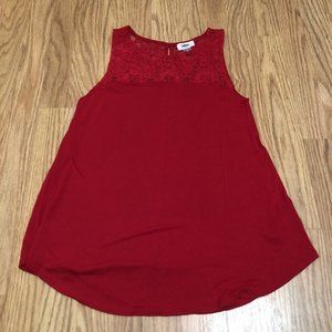 Old Navy Womens Red Sleeveless Top Blouse Lace Neckline Size Small Key Hole Back
